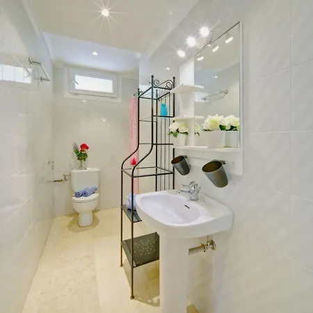 Holiday home Cucarres By Interhome *